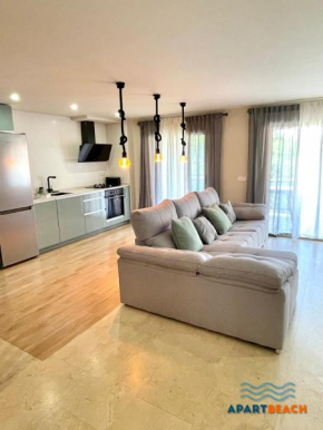 APARTBEACH y SANCHO ABARCA PRIVILEGE
